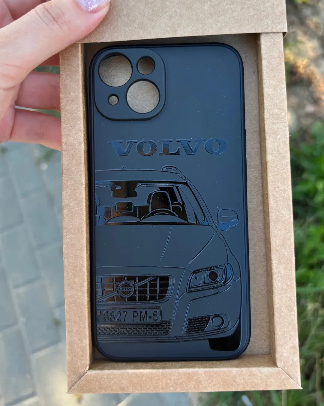 Готовый чехол с дизайном авто: Volvo V70